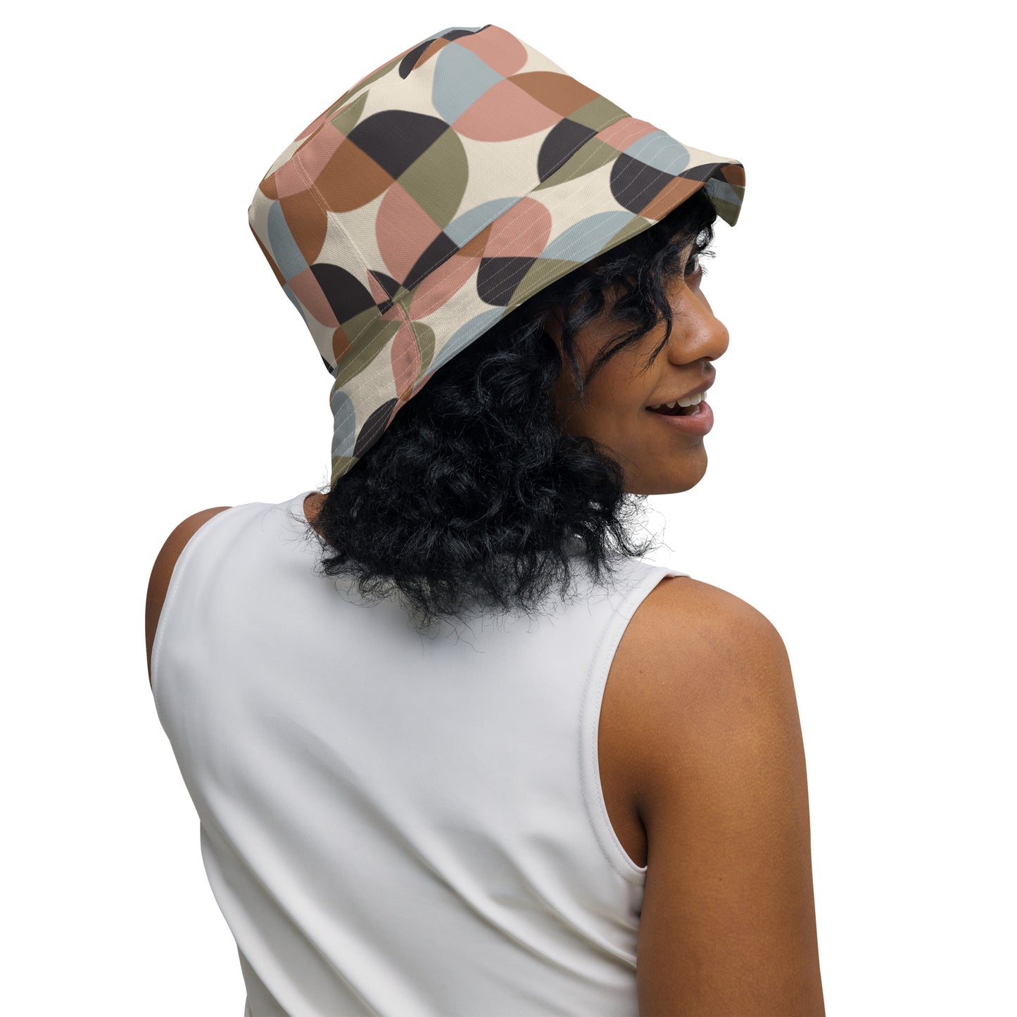 Reversible bucket hat