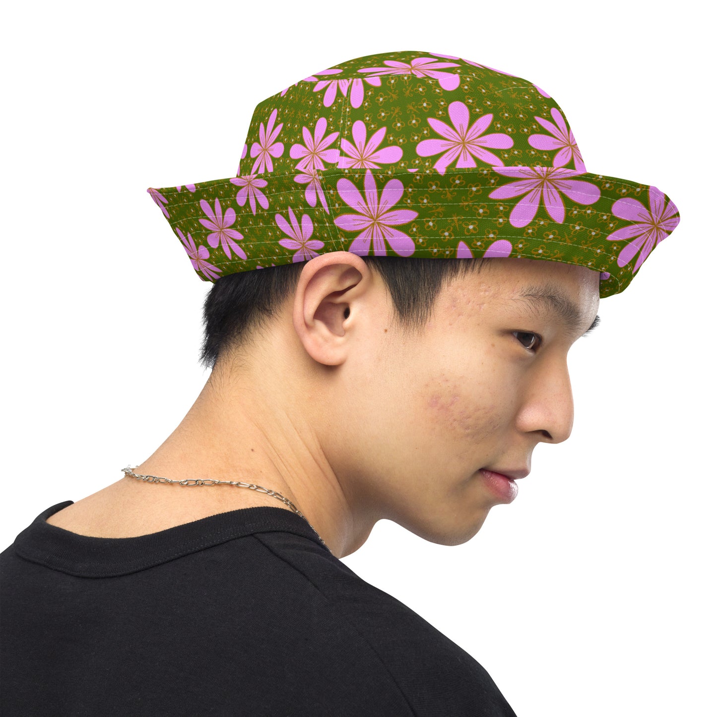 Reversible bucket hat