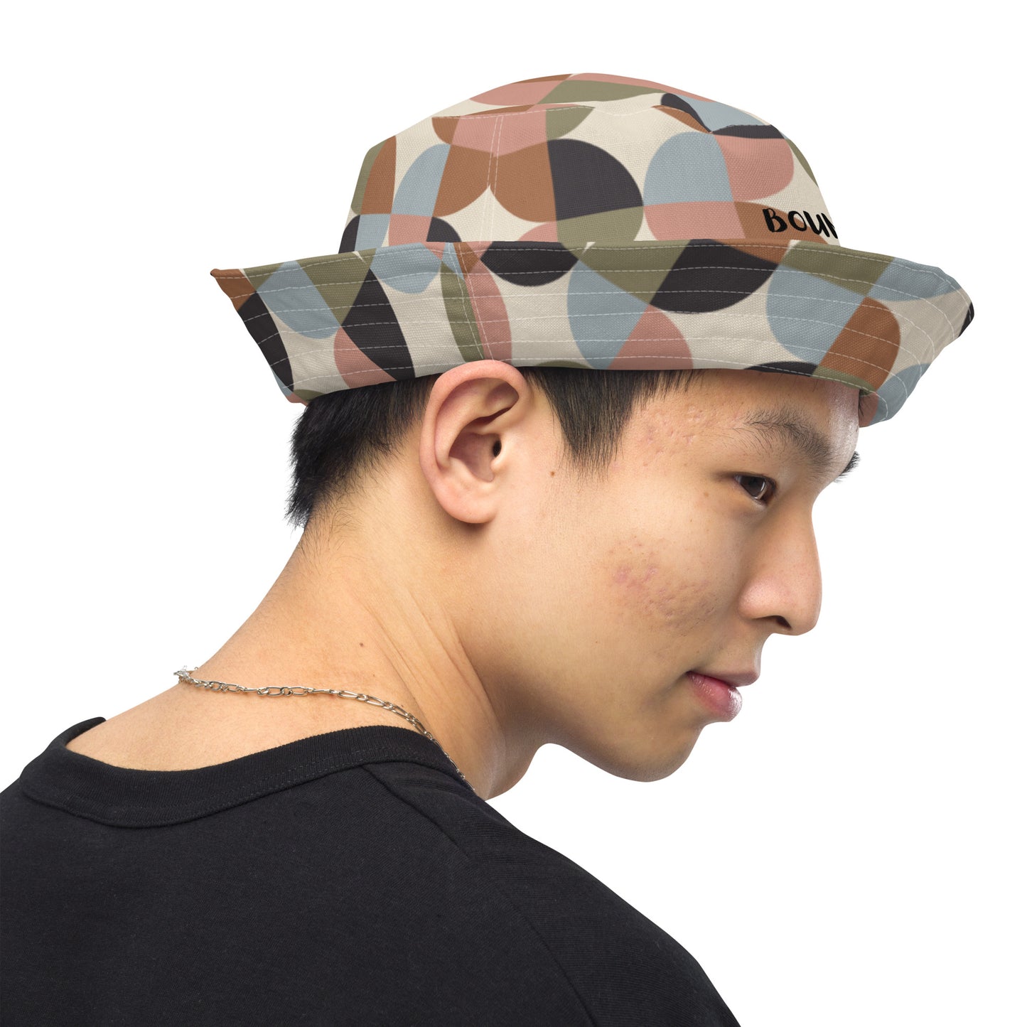 Reversible bucket hat