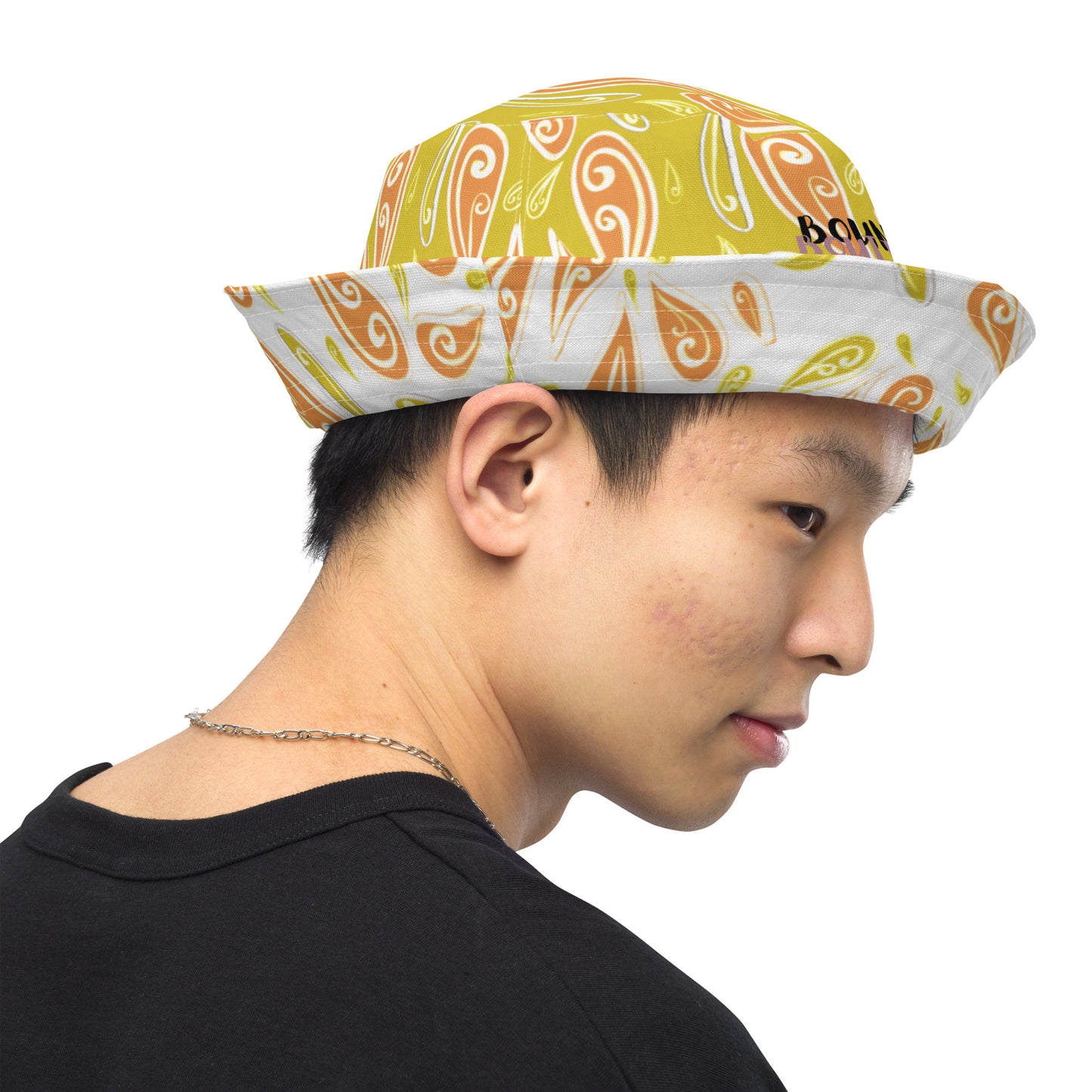 Reversible bucket hat